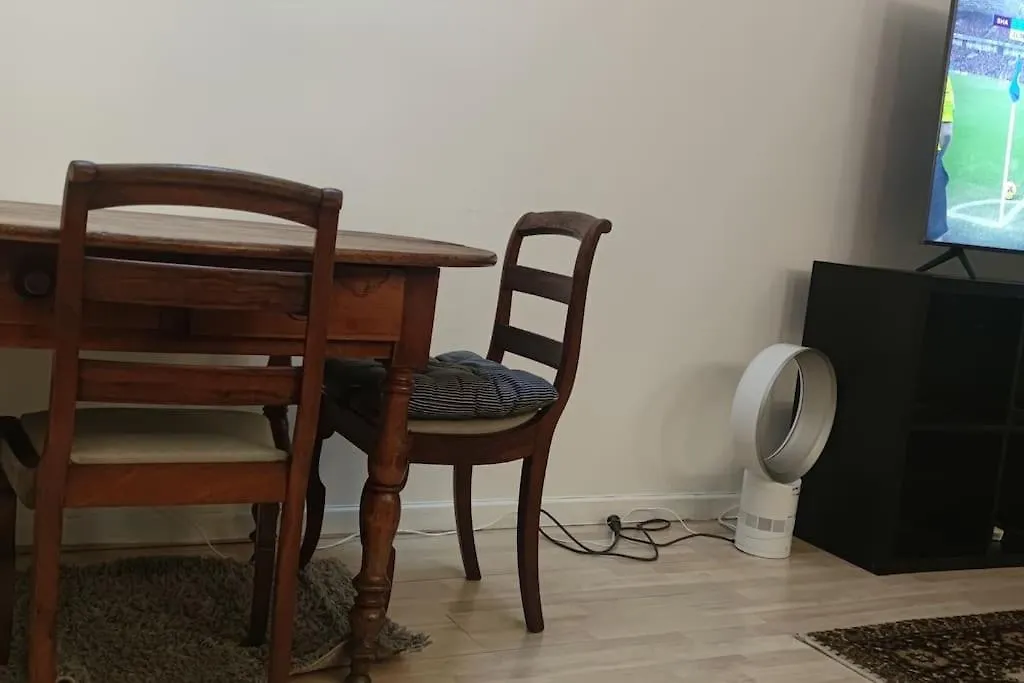 Cosy Studio Paris Ternes Near Palais De Congres France